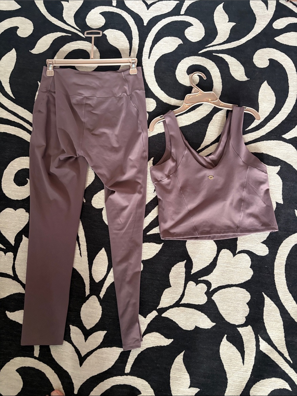 Stretch Tank & Legging Set in Mauve - Women - Picture 3 of 4